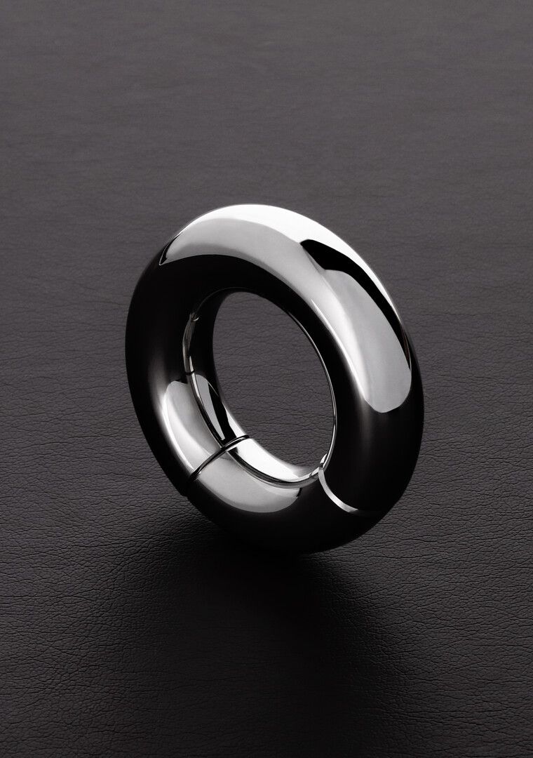 Stainless Steel Magnetic Ball Ring with Snap Closure