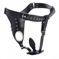 Harnais chasteté avec plug anal silicone