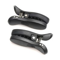 Pinces à tétons vibrantes XR Brands Dark Grip