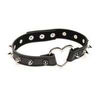 XR Brands Choker de Coração Espinhado Pele Vegana