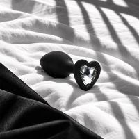 Ouch by Shots Silicone Butt Plug with Swappable Heart Jewel, picture 3