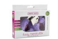 Shots Toys Lila Flauschig Metall-Handschellen mit Weich-Auskleidung, Bild 2