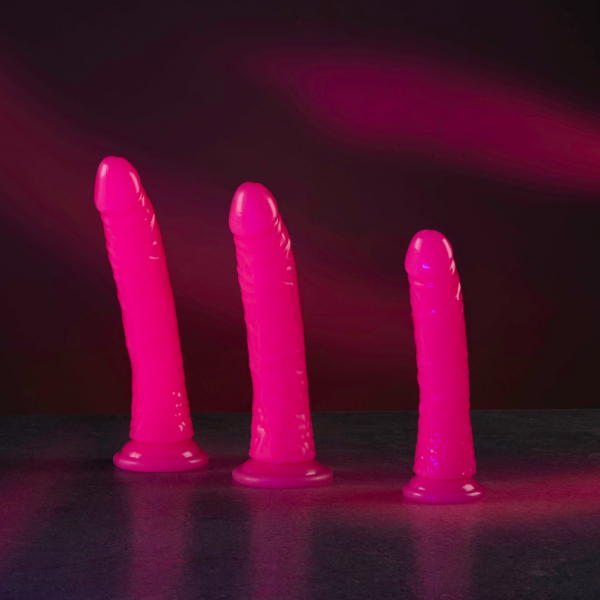 Slim Realistic Dildo with Suction Cup - Glow in the Dark - 8'' / 20 cm - Image 5