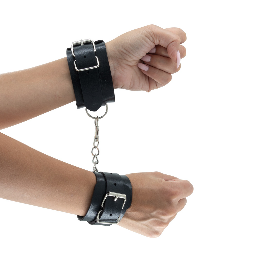 Punisher - 8 Piece Bondage Kit - Black 6 Punisher - 8 Piece Bondage Kit - Black - Image 6