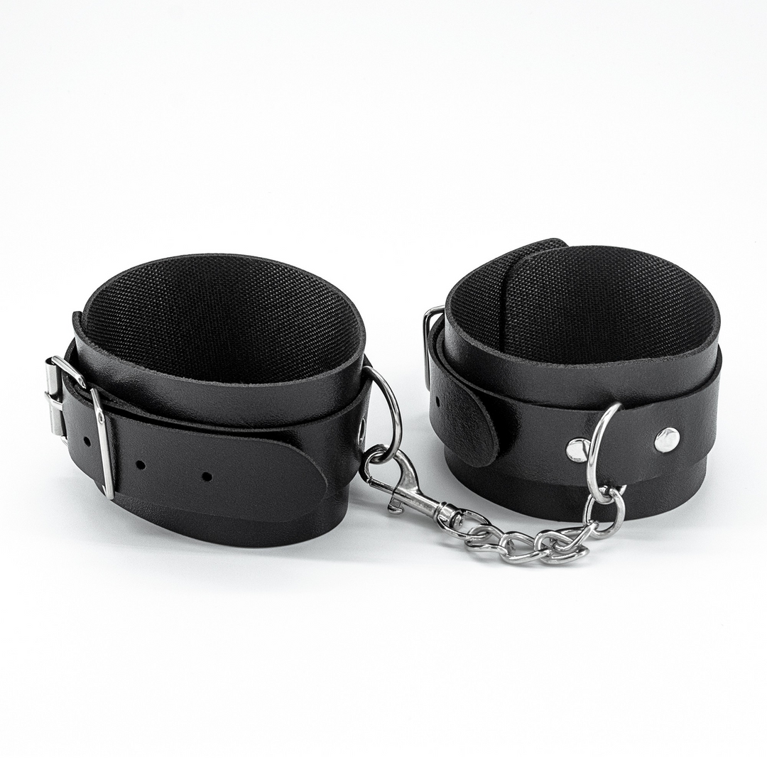 Punisher - 8 Piece Bondage Kit - Black 4 Punisher - 8 Piece Bondage Kit - Black - Image 4